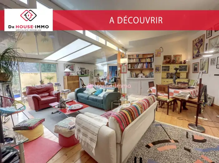 Maison 9 pièces de 222 m² - Bonnétable (72110)