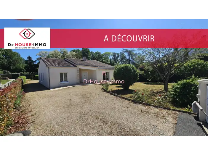 Maison 7 pièces de 161 m² - Coulon (79510)