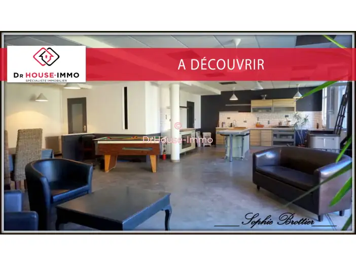 Maison 8 pièces de 204 m² - Boivre la Vallée (86470)