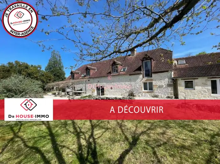 Maison 16 pièces de 400 m² - Martel (46600)