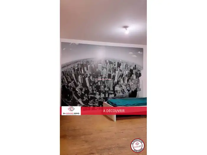 Immeuble 4 pièces de 123 m² - Saint-Céré (46400)