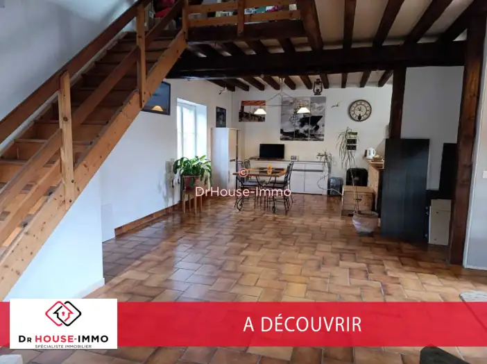Maison 6 pièces de 142 m² - La Chapelle-sur-Aveyron (45230)