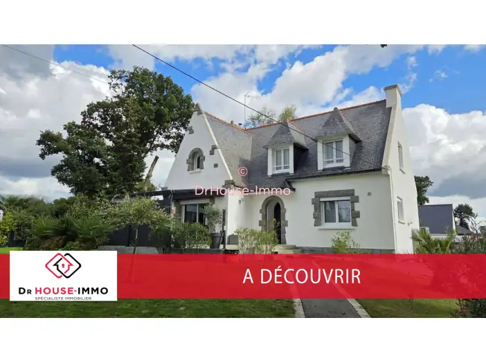 Maison 7 pièces de 162 m² - Pontivy (56300)
