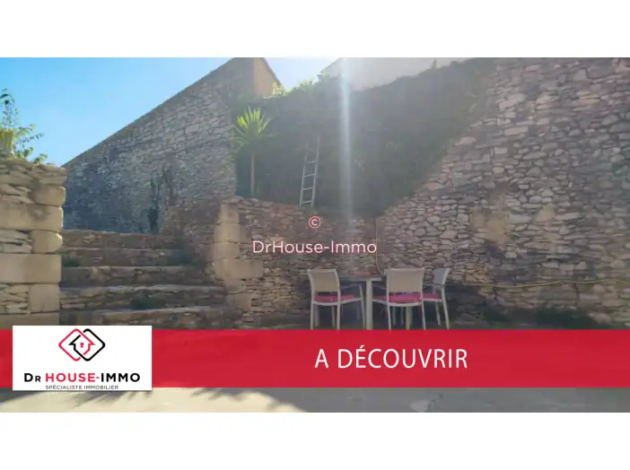 Maison 5 pièces de 111 m² - Tavel (30126)