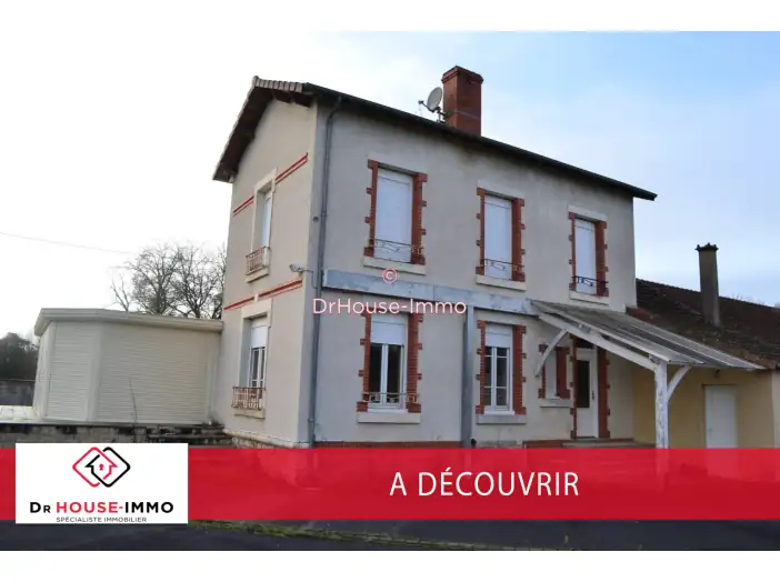 Maison 6 pièces de 330 m² - Charenton-du-Cher (18210)