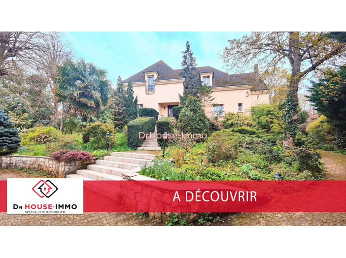 Maison de 600m² - 12 pièces