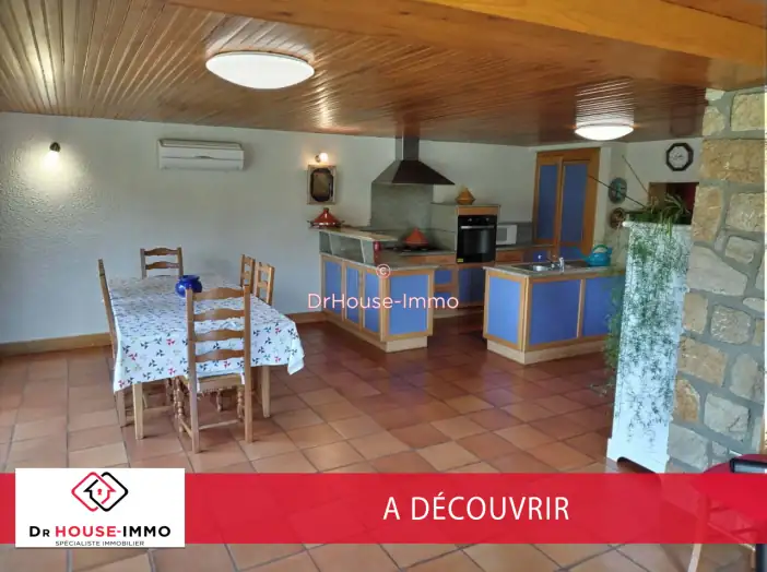 Maison 7 pièces de 168 m² - Coubon (43700)
