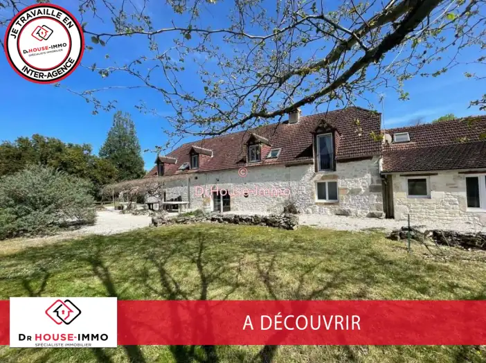 Maison 16 pièces de 400 m² - Martel (46600)