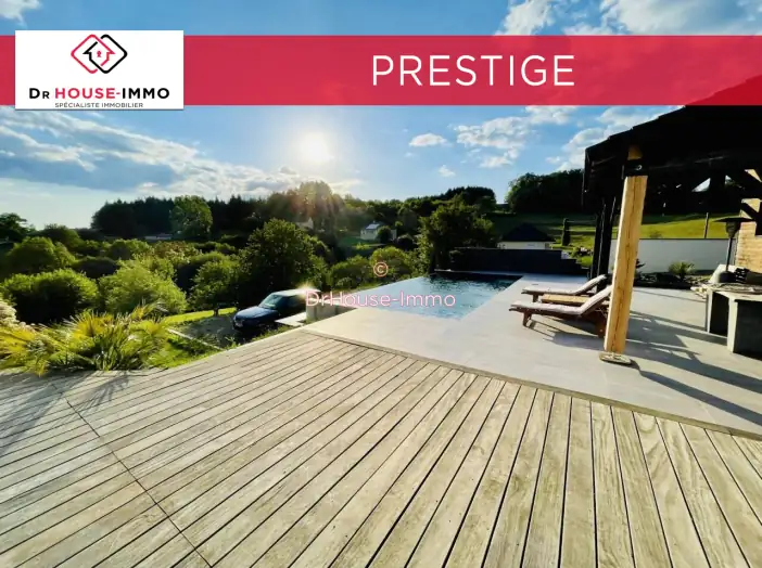 Maison 6 pièces de 200 m² - Saint-Hilaire-Peyroux (19560)