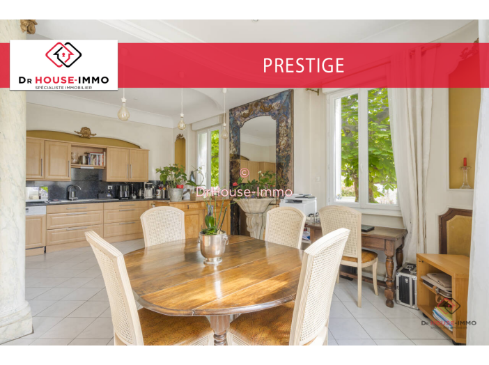 Maison de 207m² - 6 pièces
