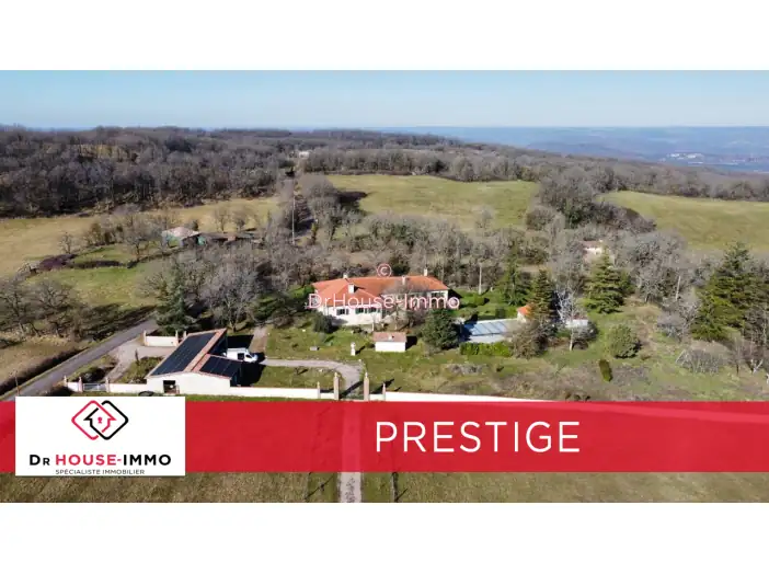 Maison 9 pièces de 350 m² - Marnaves (81170)