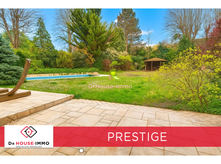 Maison de 600m² - 12 pièces