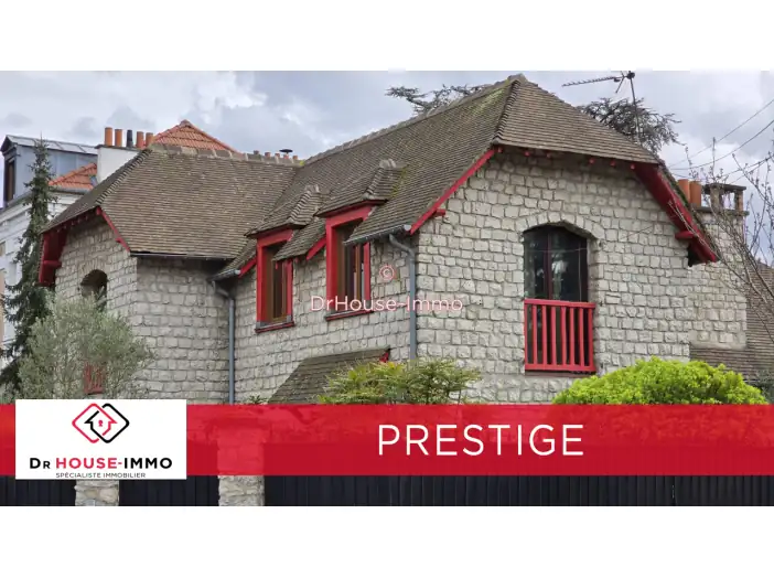 Maison 6 pièces de 206 m² - Saint-Maur-des-Fossés (94100)