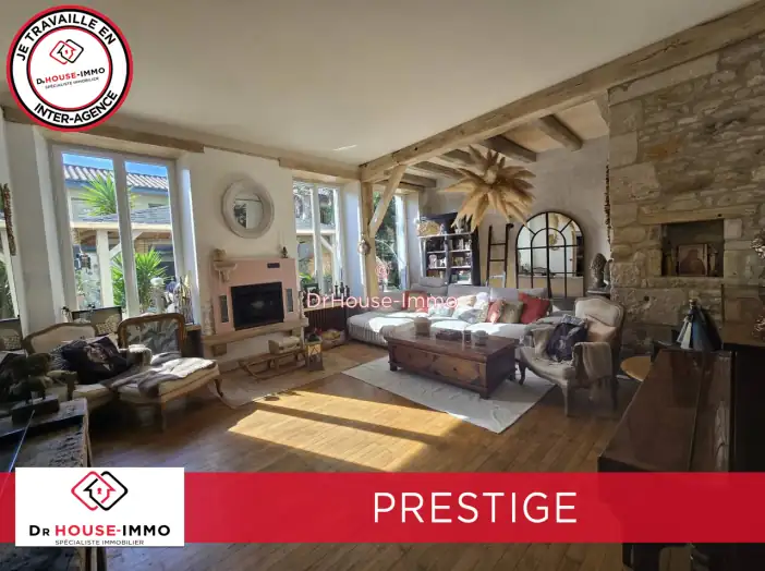 Maison 13 pièces de 465 m² - La Mothe-Saint-Héray (79800)