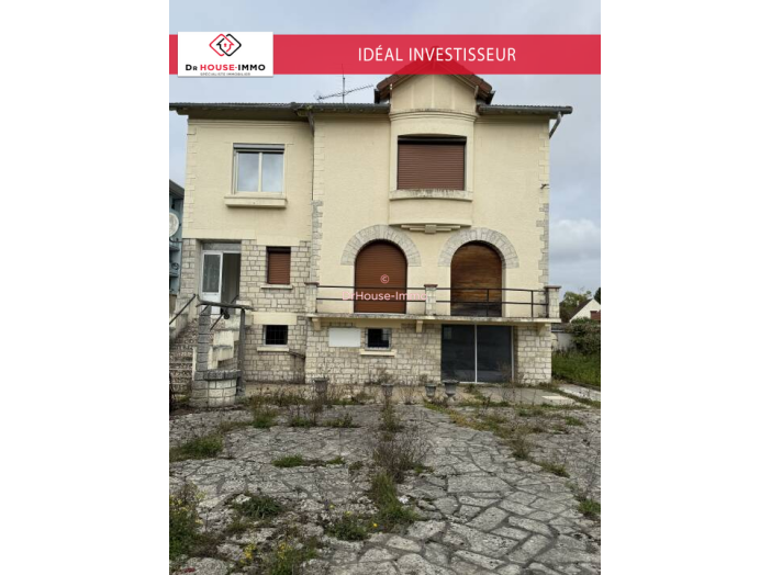 Immeuble 9 pièces de 255 m² - Nemours (77140)