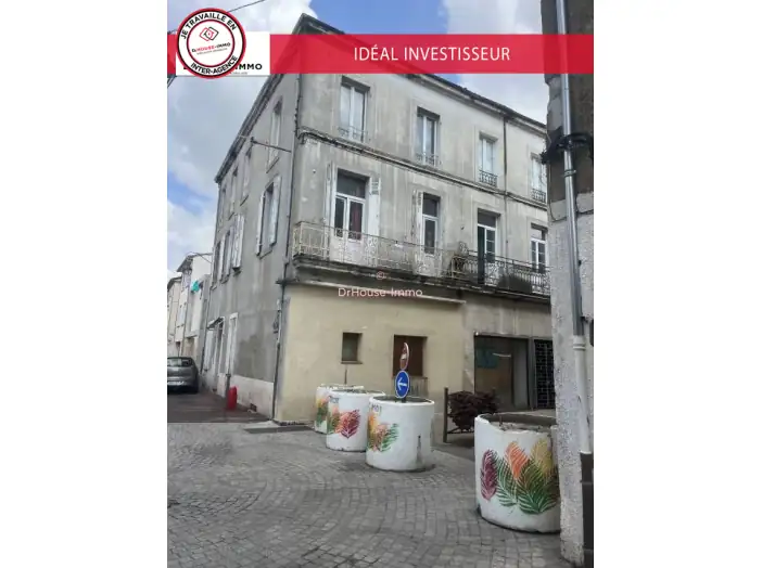 Immeuble 6 pièces de 211 m² - Villeneuve-sur-Lot (47300)