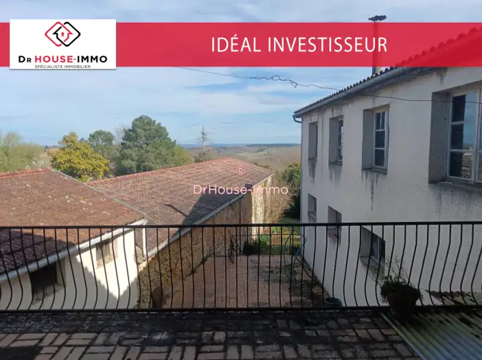 Maison 10 pièces de 217 m² - Cocumont (47250)