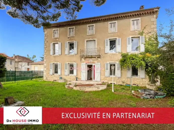 Maison 5 pièces de 220 m² - Pergain-Taillac (32700)