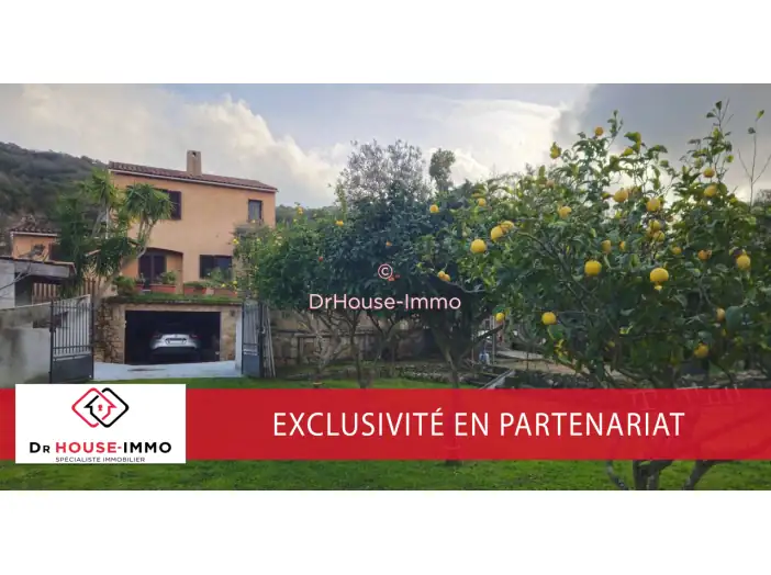 Maison 5 pièces de 150 m² - Figari (20114)