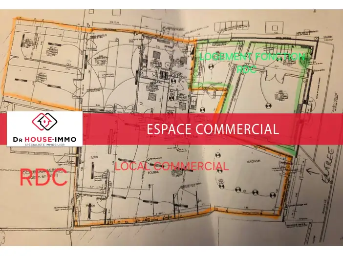 Commerce de 248 m² - Surgères (17700)