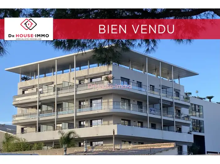 Appartement 2 pièces de 49 m² - Cannes (06150)
