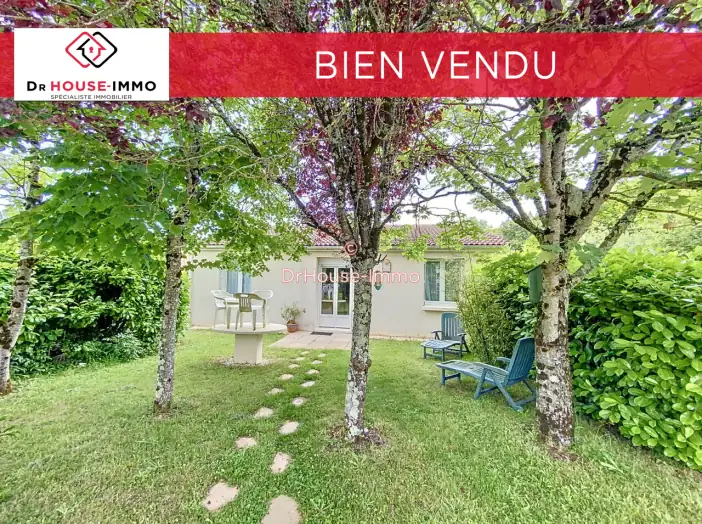 Maison 3 pièces de 74 m² - Jauldes (16560)