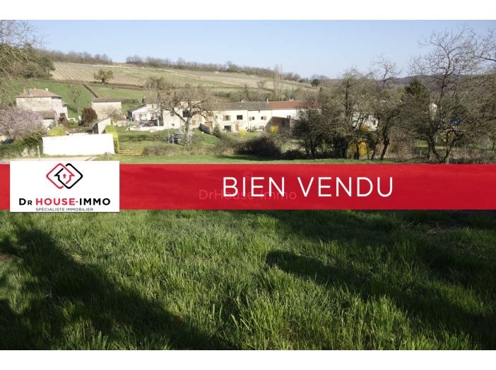 Terrain de 1590m² - 1 pièces