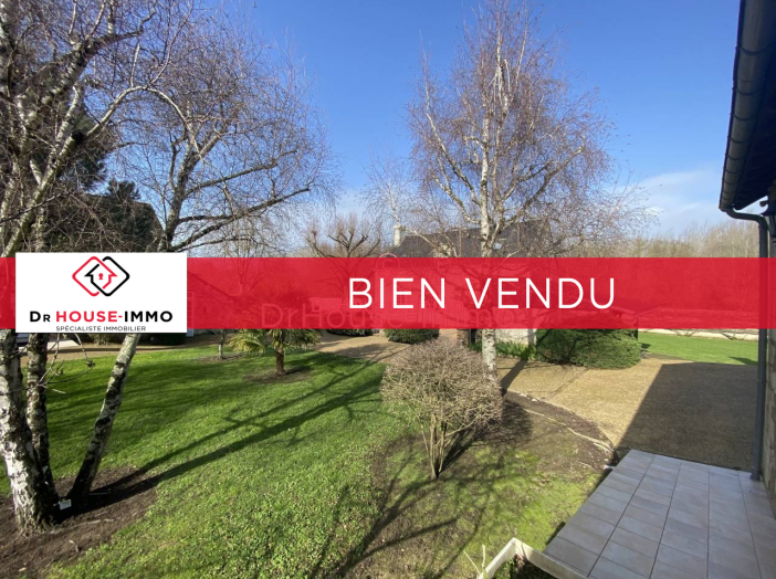 Maison de 300m² - 12 pièces