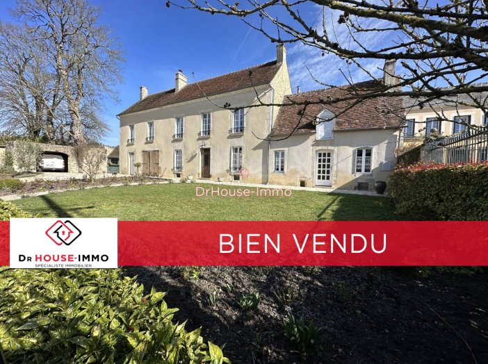 Maison de 215m² - 13 pièces