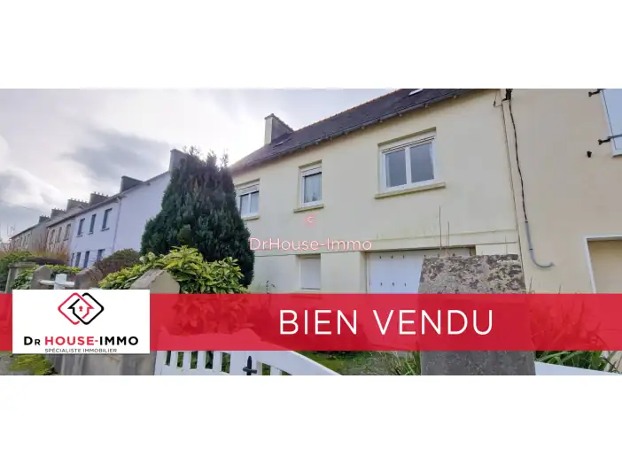 Maison 7 pièces de 180 m² - Landivisiau (29400)