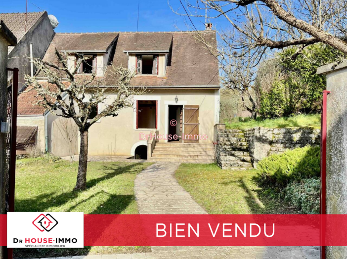 Maison 4 pièces de 90 m² - Arcy-sur-Cure (89270)