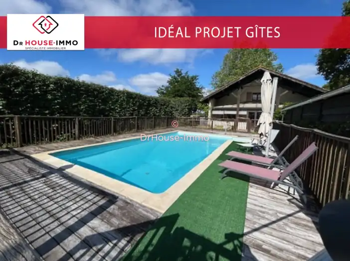 Maison 8 pièces de 240 m² - Saint-Vincent-de-Tyrosse (40230)