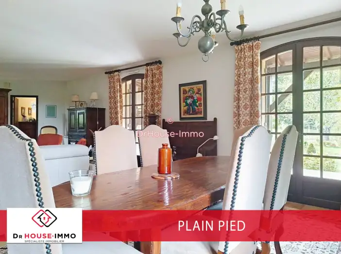 Maison 6 pièces de 190 m² - Chancelade (24650)