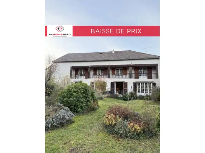Maison 9 pièces de 269 m² - Issoudun (36100)