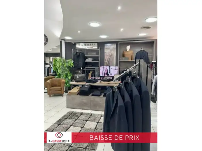 Commerce 2 pièces de 125 m² - Vittel (88800)
