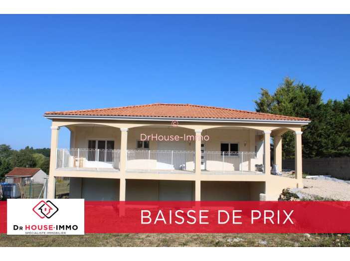 Maison 5 pièces de 117 m² - Saint-Michel (16470)