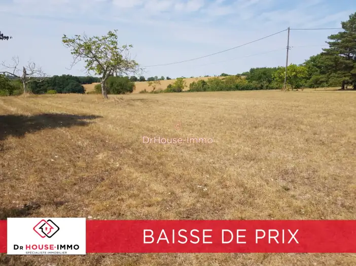 Terrain de 4 338 m² - Verteillac (24320)