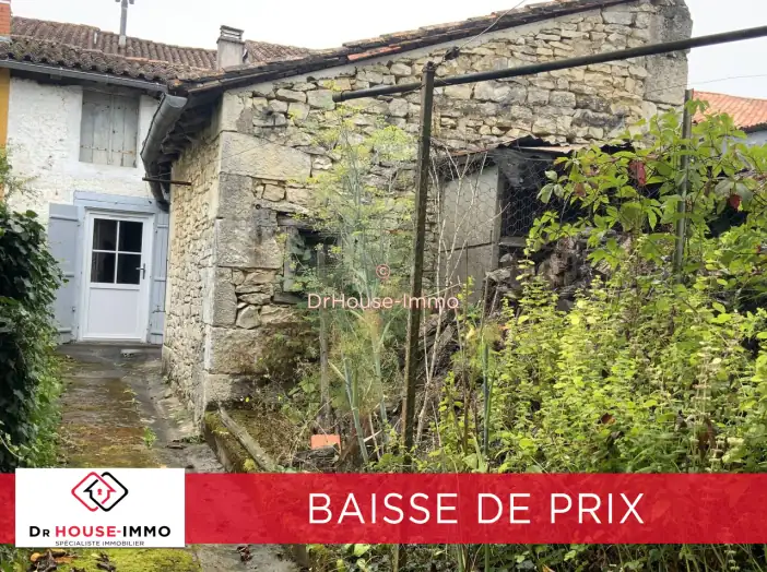 Maison 5 pièces de 105 m² - Saint-Claud (16450)