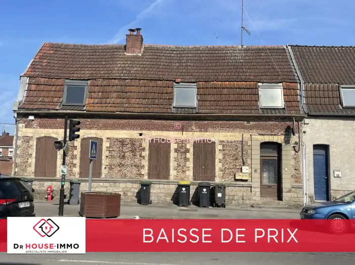 Immeuble 10 pièces de 125 m² - Raismes (59590)