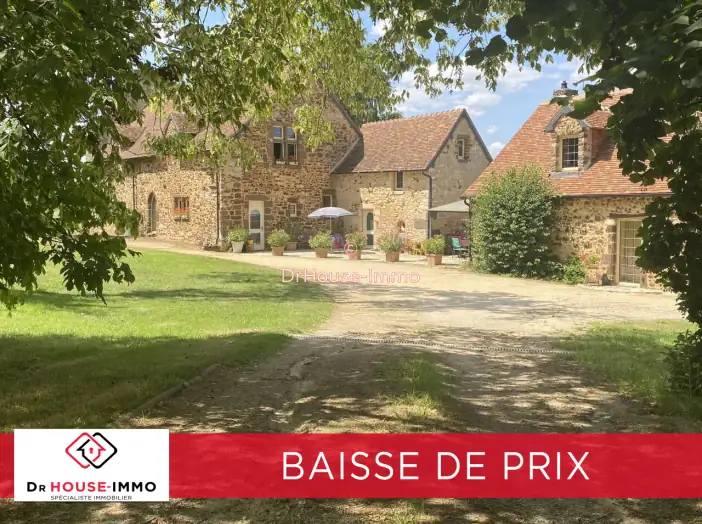 Maison 14 pièces de 350 m² - Domfront-en-Champagne (72240)