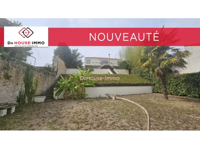 Maison 7 pièces de 136 m² - Niort (79000)