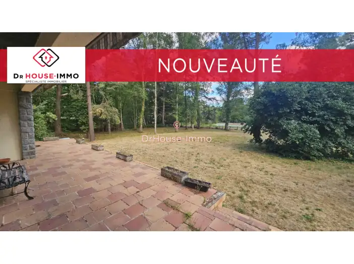 Maison 6 pièces de 175 m² - Parigné-l'Évêque (72250)