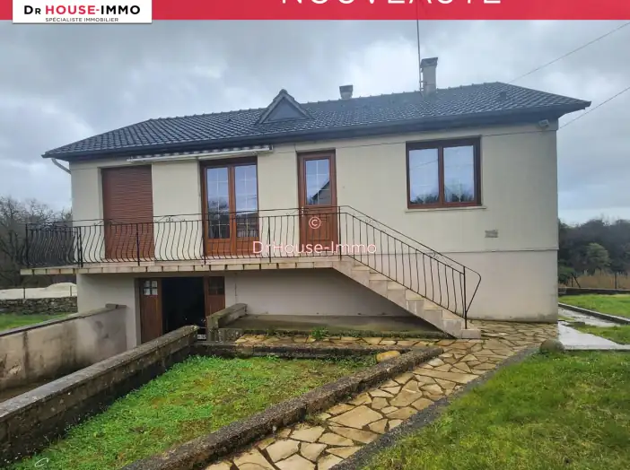 Maison 4 pièces de 73 m² - Saint-Aubin-de-Locquenay (72130)