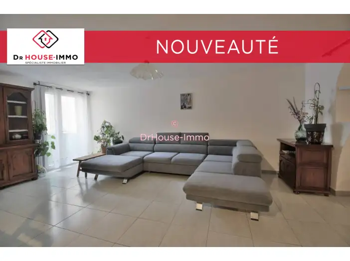 Maison 4 pièces de 133 m² - Villeveyrac (34560)