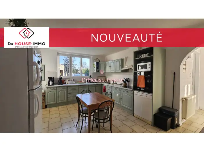 Maison 7 pièces de 164 m² - Coulonges-sur-l'Autize (79160)