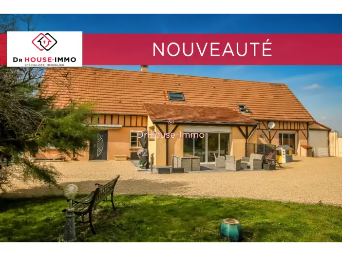 Maison 8 pièces de 202 m² - Chuisnes (28190)