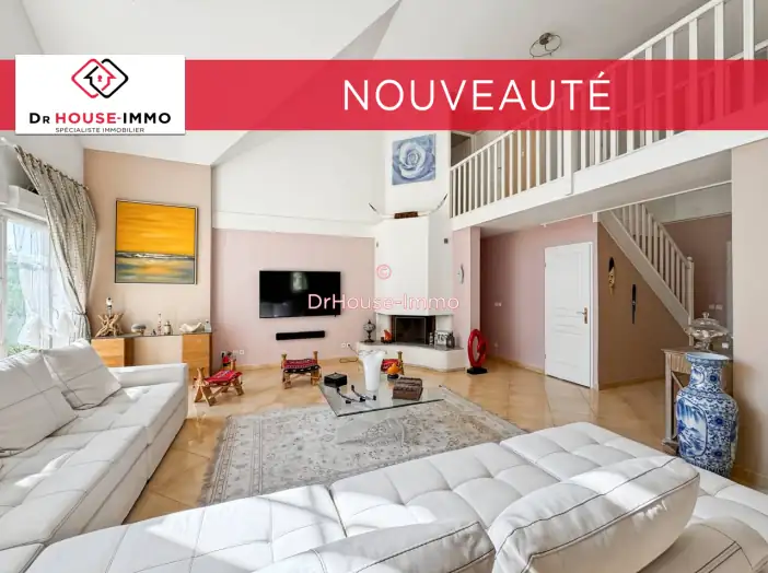Maison 7 pièces de 194 m² - Montévrain (77144)