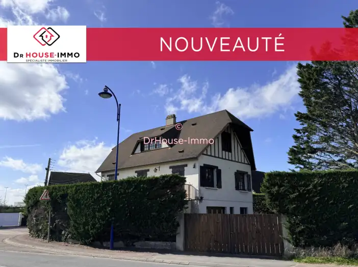 Maison 8 pièces de 153 m² - Colleville-Montgomery (14880)