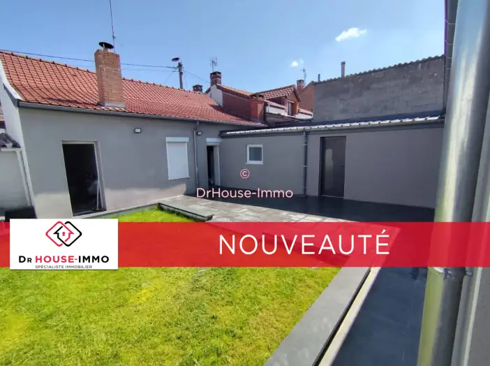 Maison 8 pièces de 160 m² - Marly (59770)