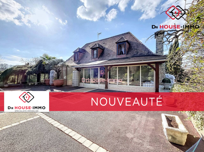 Maison de 222m² - 7 pièces